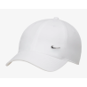 Nike Dri-FIT Club unstrukturierte Metall-Swoosh Cap, weiss
