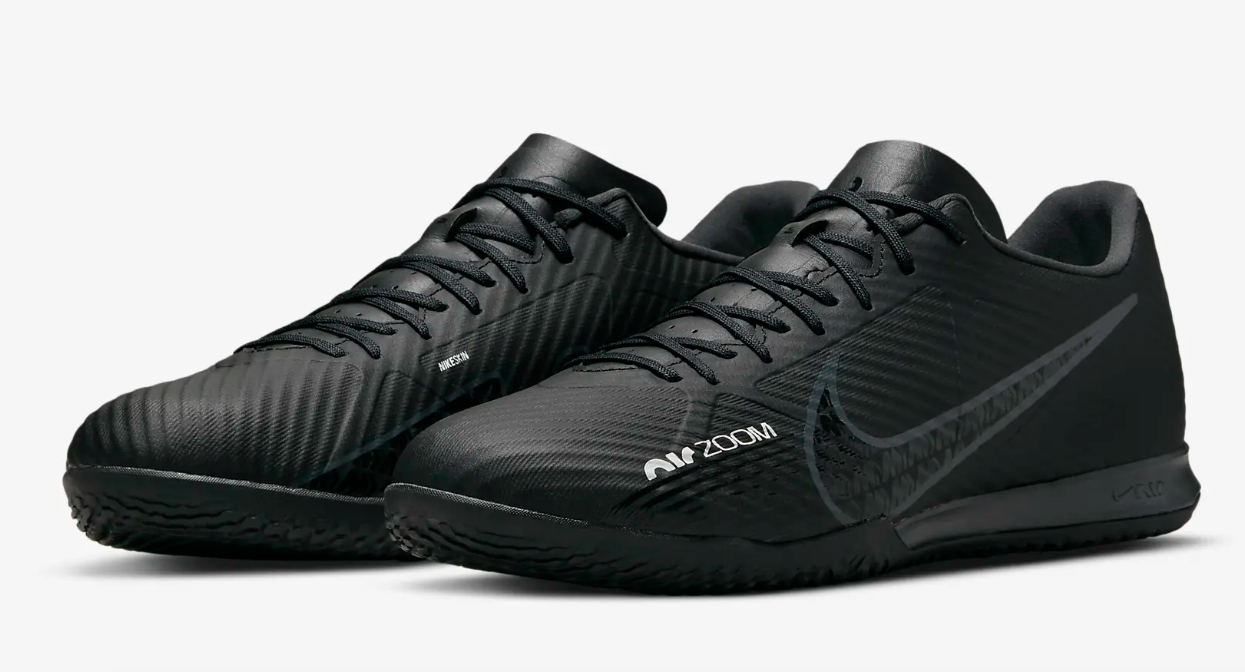 Nike Zoom Mercurial Vapor 15 Academy IC Fussballhallenschuh, schwarz
