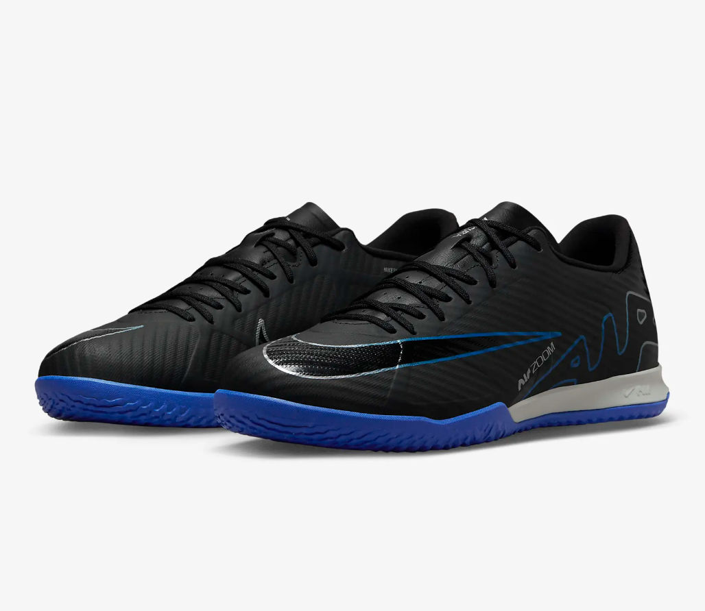 Nike Zoom Mercurial Vapor 15 Academy IC Fussballhallenschuh, schwarz/chrome