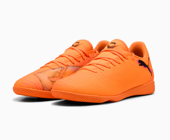 Puma Future 8 Play IT Fussballhallenschuh, orange