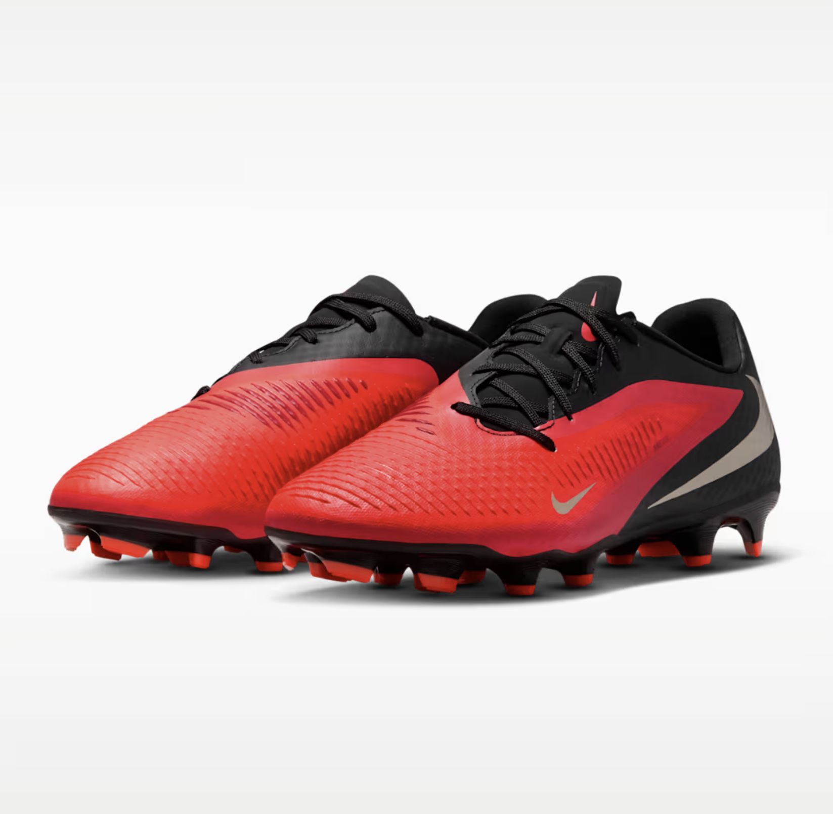 Nike Phantom 6 Low Academy FG/MG Fussballschuh, rot/schwarz/gold